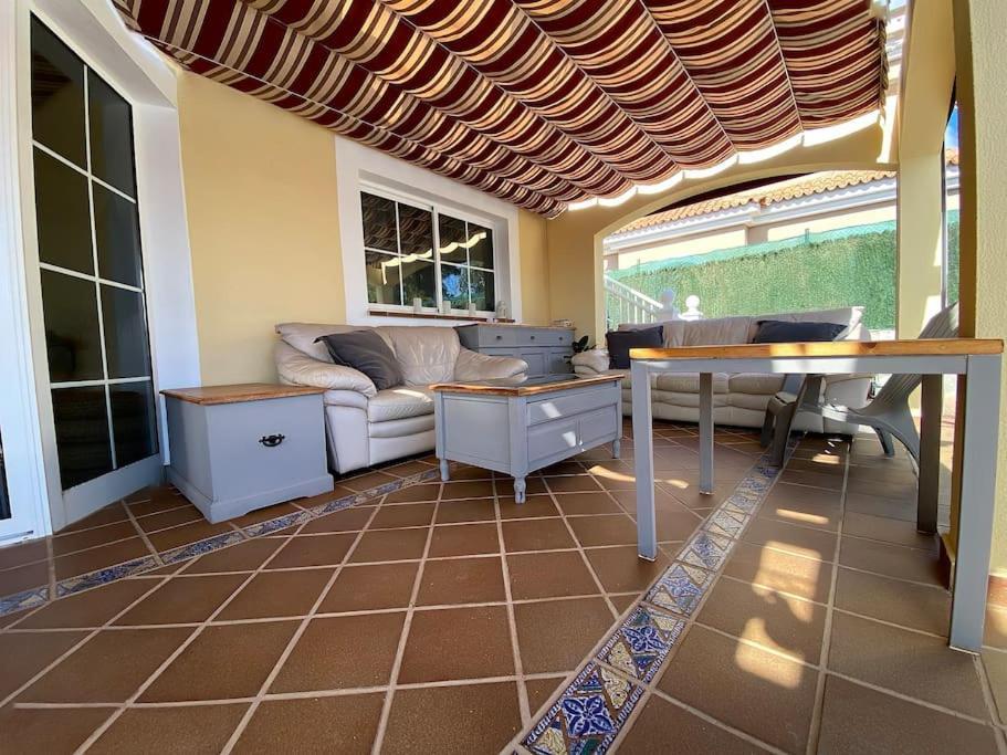 Comfortable Family House With Pool And Jacuzzi คอสตา เด อันตีกัว ภายนอก รูปภาพ