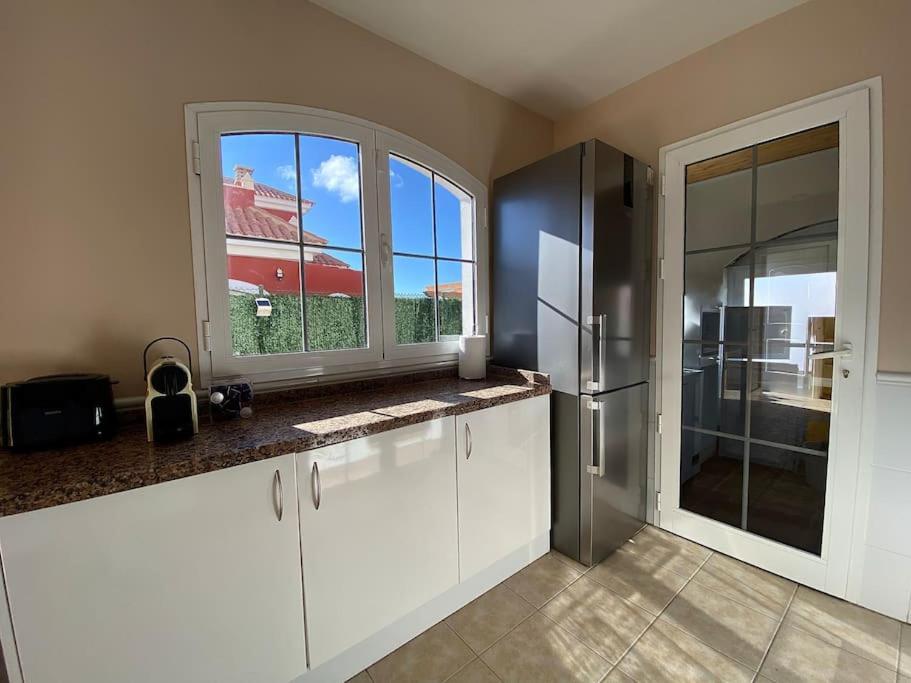 Comfortable Family House With Pool And Jacuzzi คอสตา เด อันตีกัว ภายนอก รูปภาพ